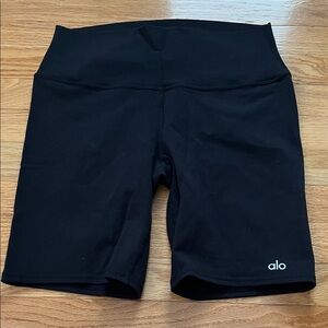 ALO Yoga Black Bike Shorts 8” Large